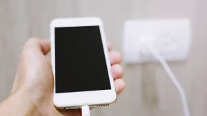 Aplikasi Cek Baterai iPhone Paling Ringan dan Gratis