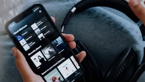 Aplikasi Pemutar Musik iPhone Offline Terbaik dan Ringan